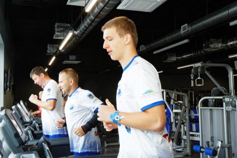 „Biało niebiescy” trenowali w Extreme Fitness