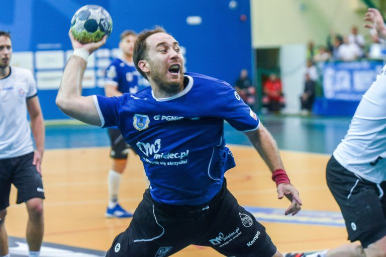 Wiktor Kawka i Rudolf Cuzić w siódemce kolejki!