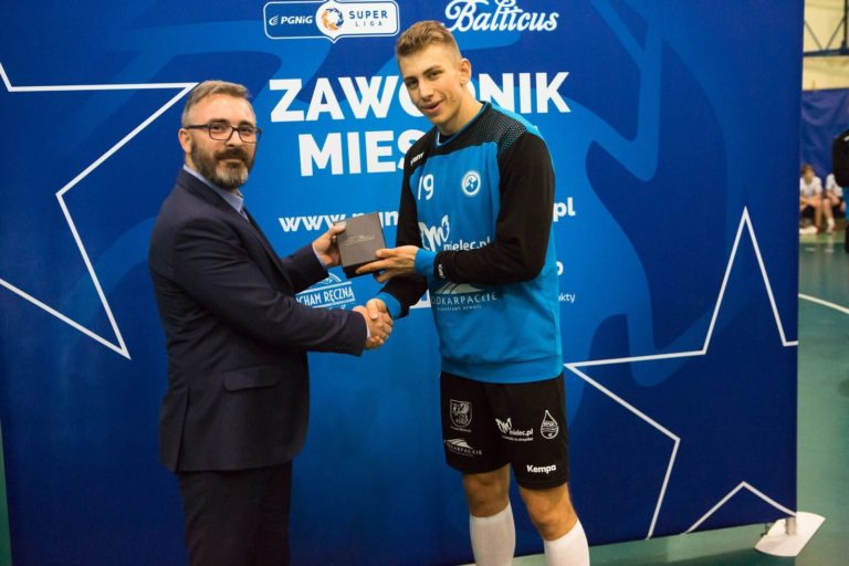 Wiktor Kawka odebrał nagrodę za najlepszego gracza miesiąca!