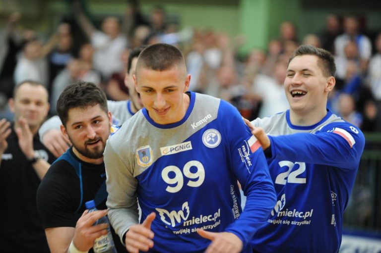 21-letni wychowanek bohaterem Stali!