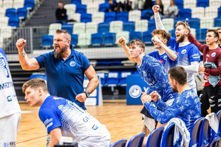 Fantastyczny mecz! Handball Stal Mielec w pięknym stylu wygrywa z SMS ZPRP I Kielce [RELACJA]