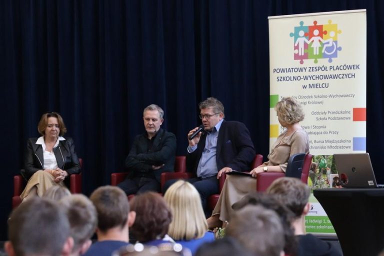 Ważne dyskusje o rynku pracy dla niepełnosprawnych intelektualnie [Powiat Mielecki]
